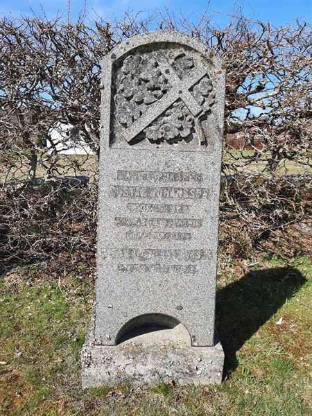 Grave number: VN E   186-188