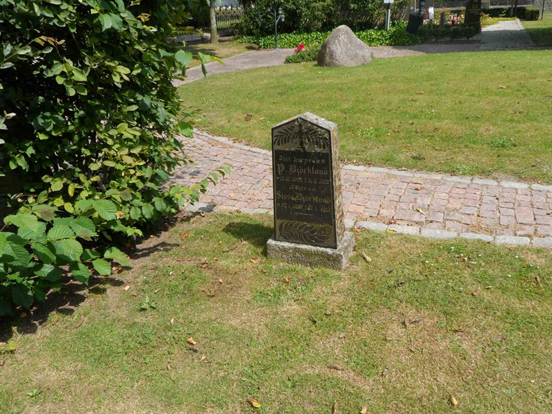 Grave number: ÖV B    28