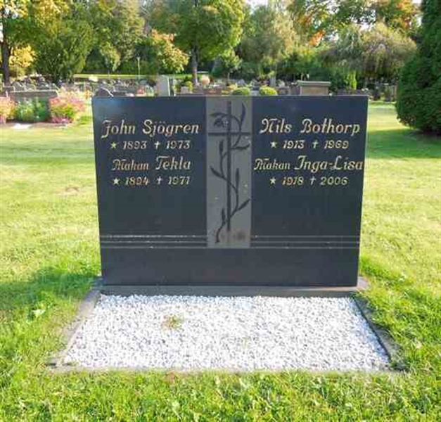 Grave number: SN D    38