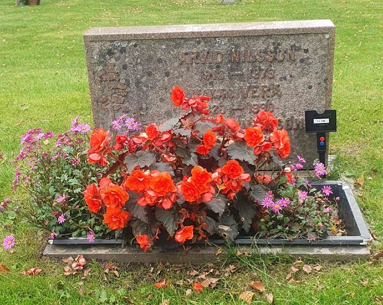 Grave number: 1 I   106