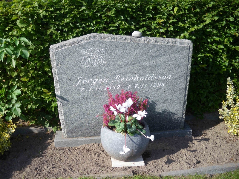 Grave number: NSK 17     6