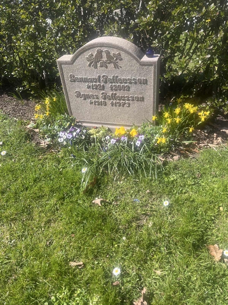 Grave number: 1 3 F1 186