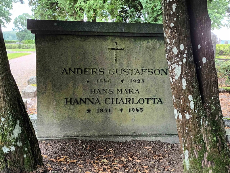 Grave number: SÖ 06   137