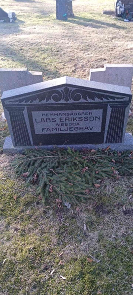 Hautatunnus: 3 Nya E   107-108