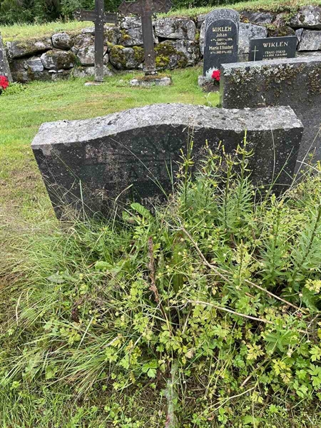 Hautatunnus: N 4 4   654