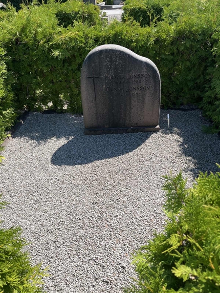 Grave number: NK V   153