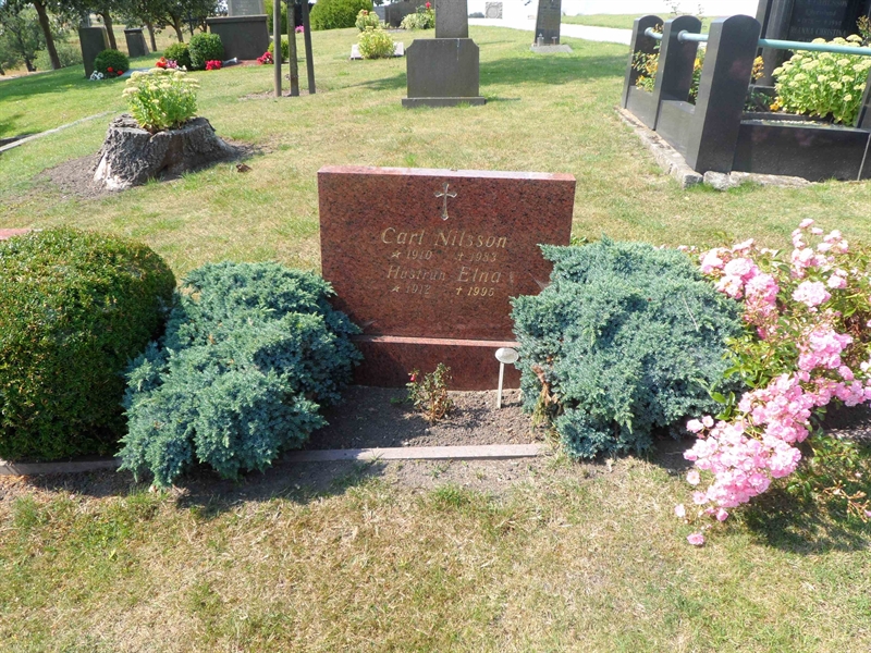 Grave number: ÖV E    16