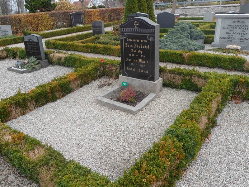 Grave number: ÖTN NMK1    52, 53