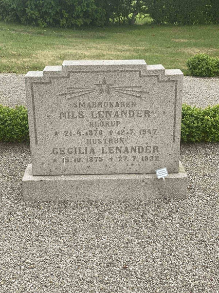 Grave number: LN H    14B