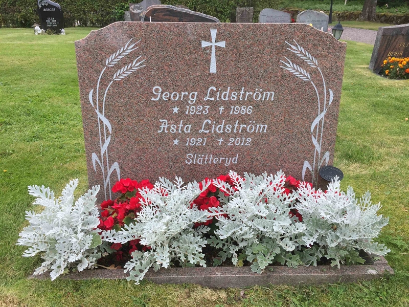 Grave number: ÖD 06   66, 67
