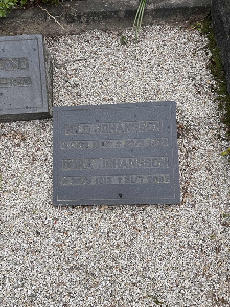 Grave number: SKF A   214, 215