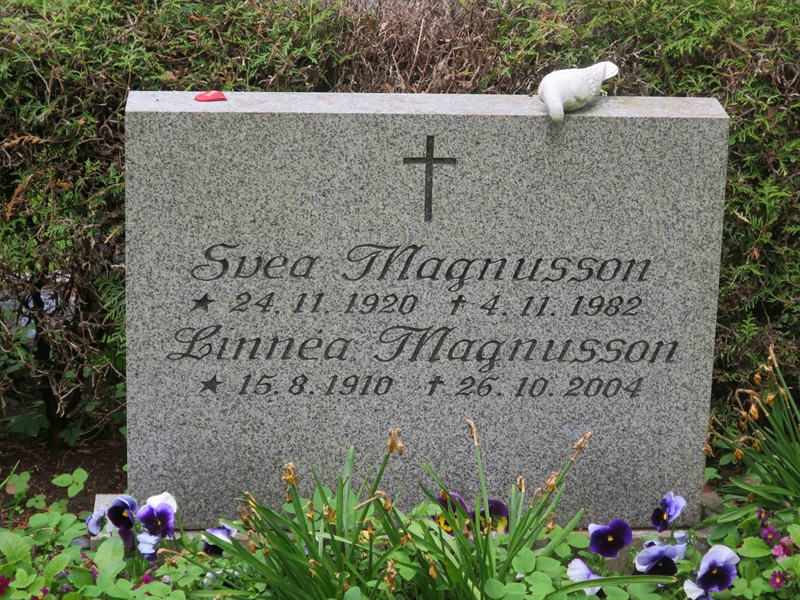 Grave number: HÖB 71   185