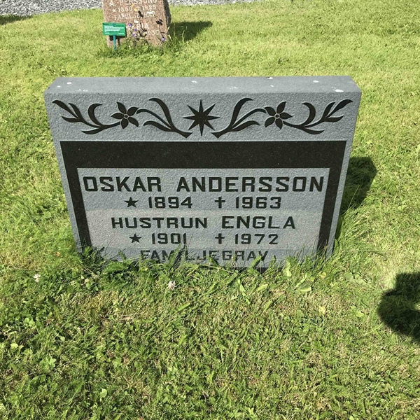 Grave number: KA A   030, 031