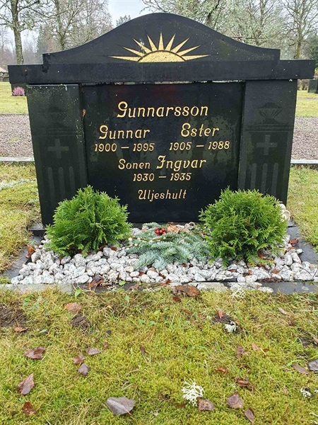 Grave number: Å N    49