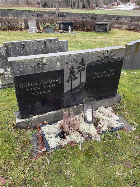 Grave number: Lax mell Kv4 43+44