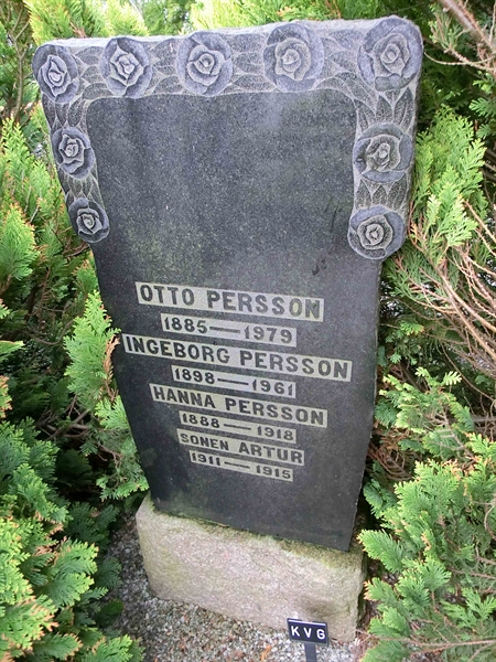 Grave number: KÄ A 051-053