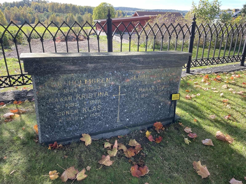 Grave number: H 1    69