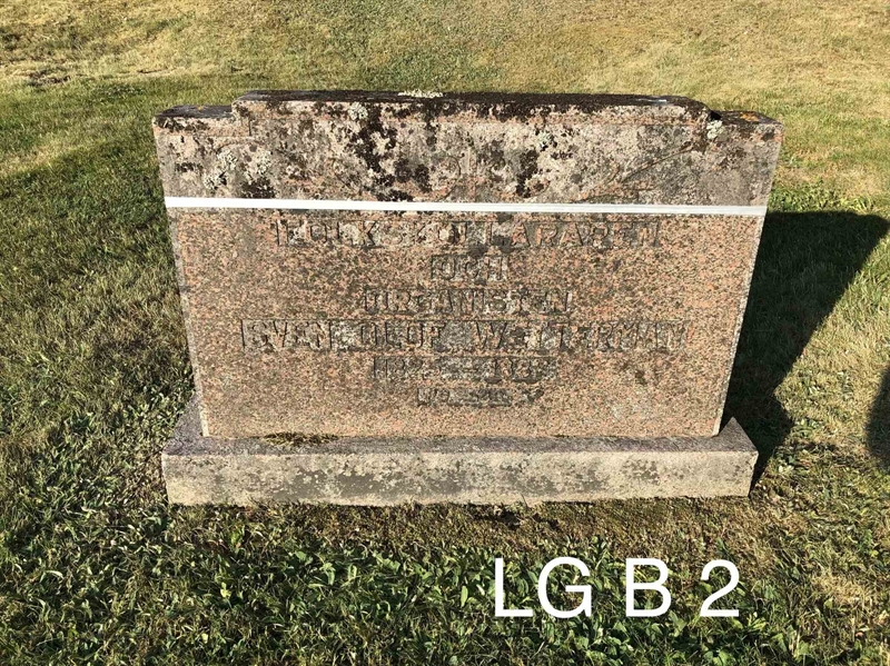 Grave number: LG B     2