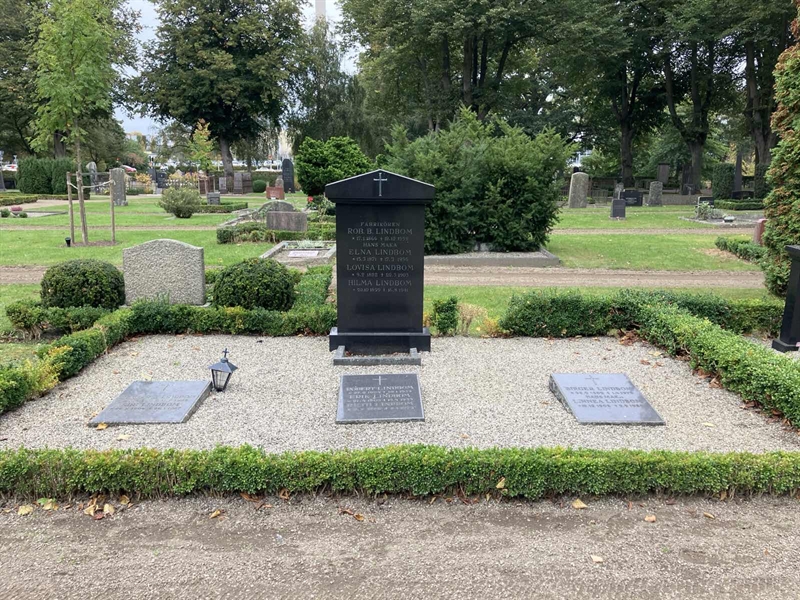 Grave number: Ö 08y     8, 9, 10