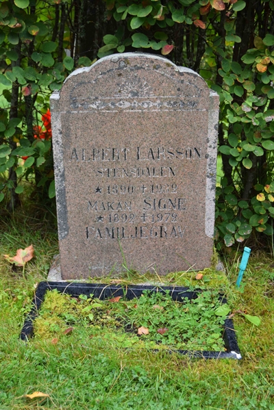 Grave number: 01 6    42