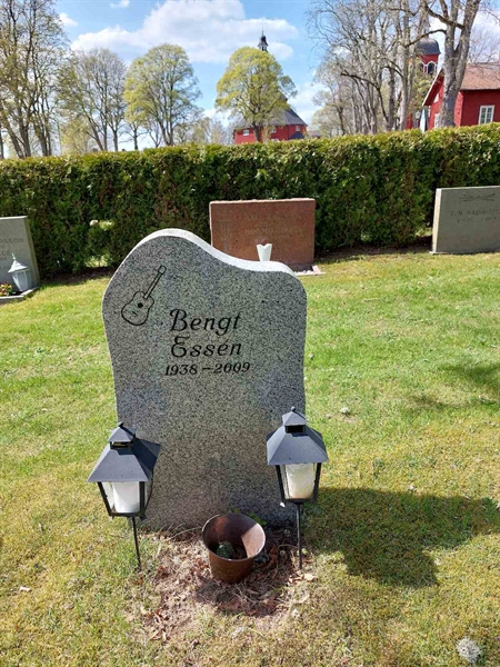 Grave number: HÖ 7  125