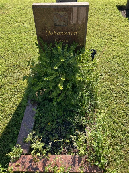 Grave number: 1 07    53