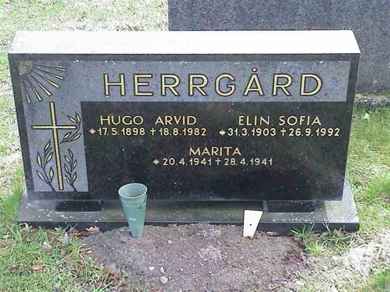 Gravnummer: 1 GG 04    138-139