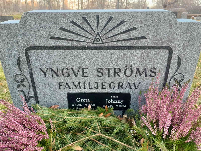 Grave number: 2 2   961-962