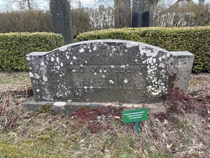 Grave number: LO 41, 42
