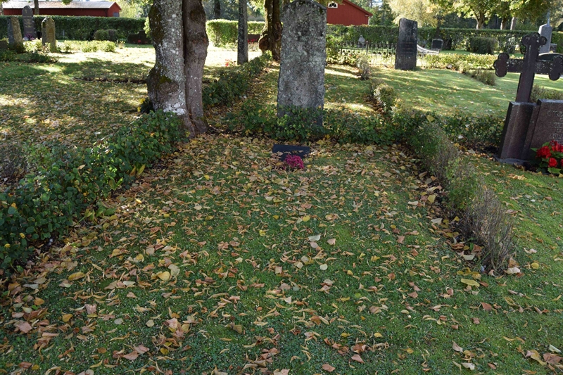 Grave number: 01 9    18