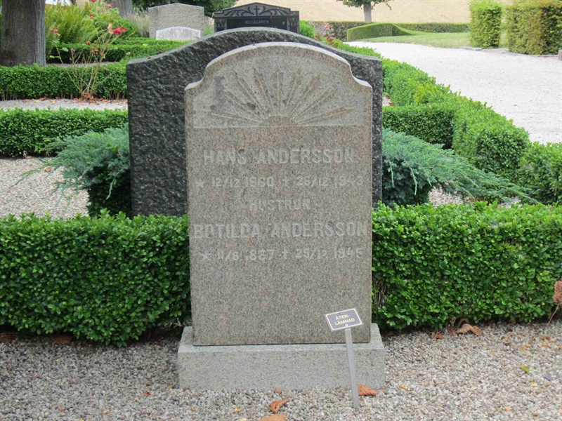 Grave number: HA 09    15