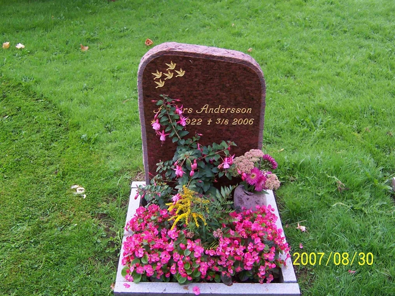 Grave number: 1 3 U4    16