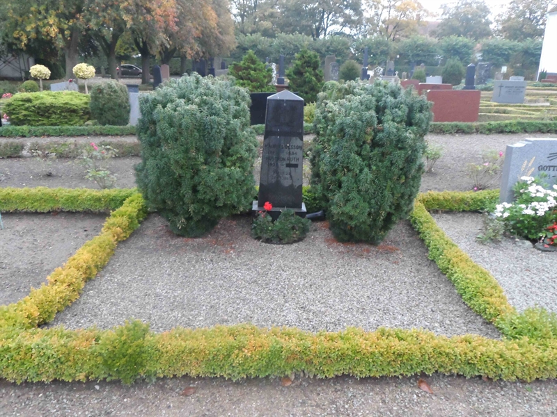 Grave number: ÖT GVK1H     7, 8