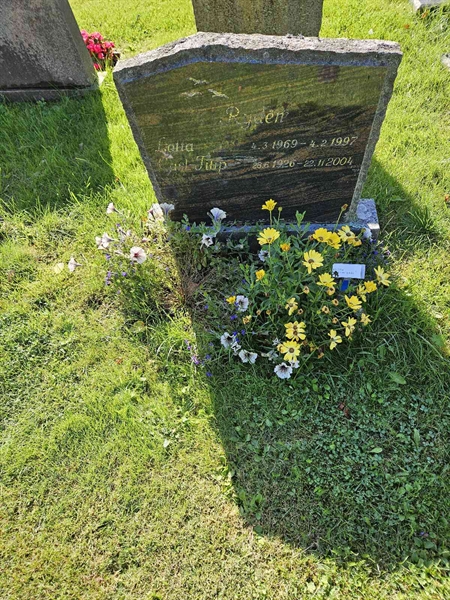 Grave number: Fr 7   704