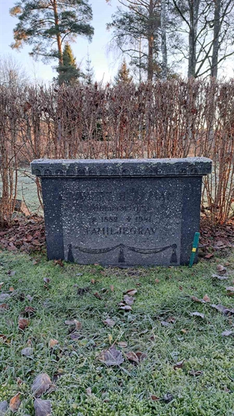 Grave number: 6 05      8