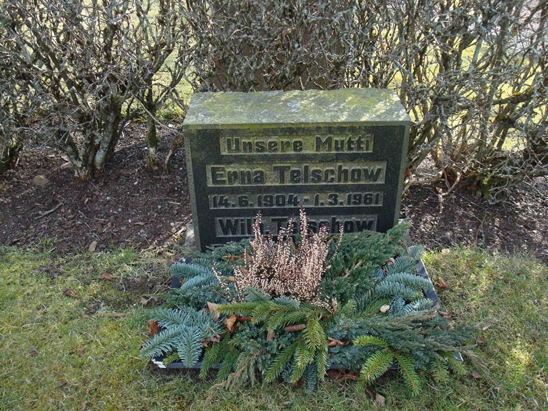 Grave number: KU 08   157