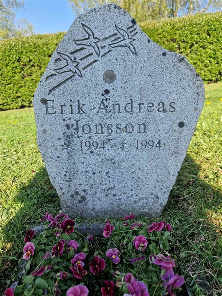 Grave number: 501 23 4706
