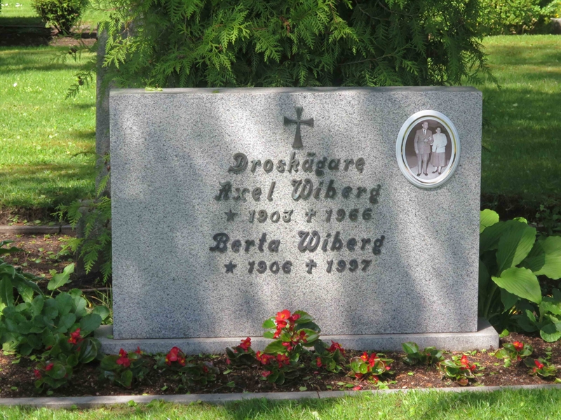 Grave number: HÖB 36    11