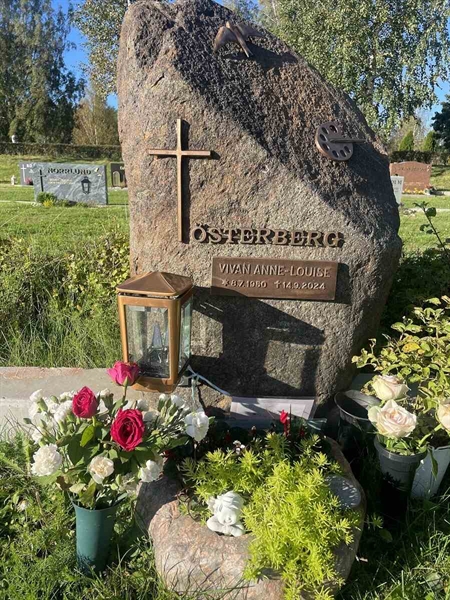 Grave number: N 11 13     6-7