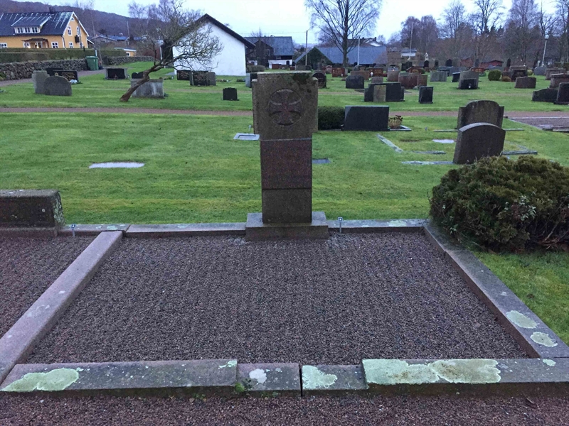 Grave number: ÖKK 5   297, 298