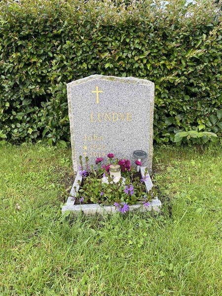 Hautatunnus: 7 09   133