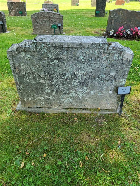 Grave number: Jä 06    10