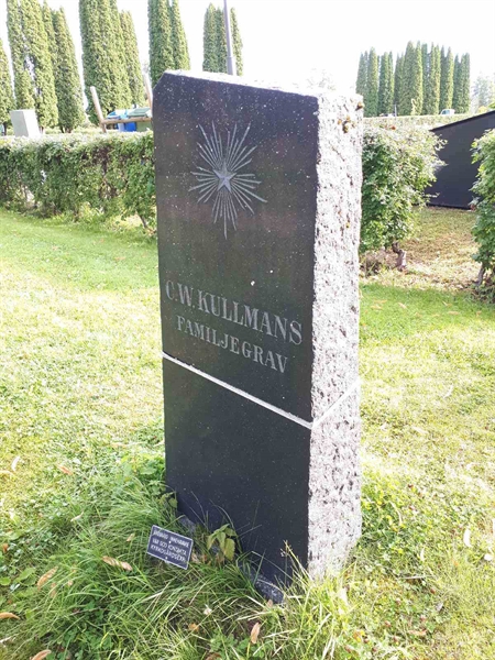 Gravnummer: GK F 4   327