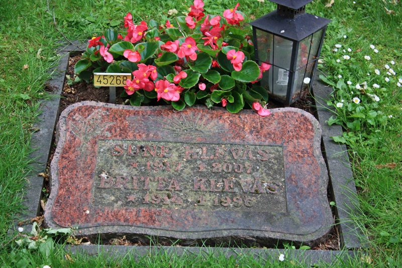 Grave number: Ö 45   268