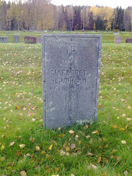 Grave number: KA 12    24
