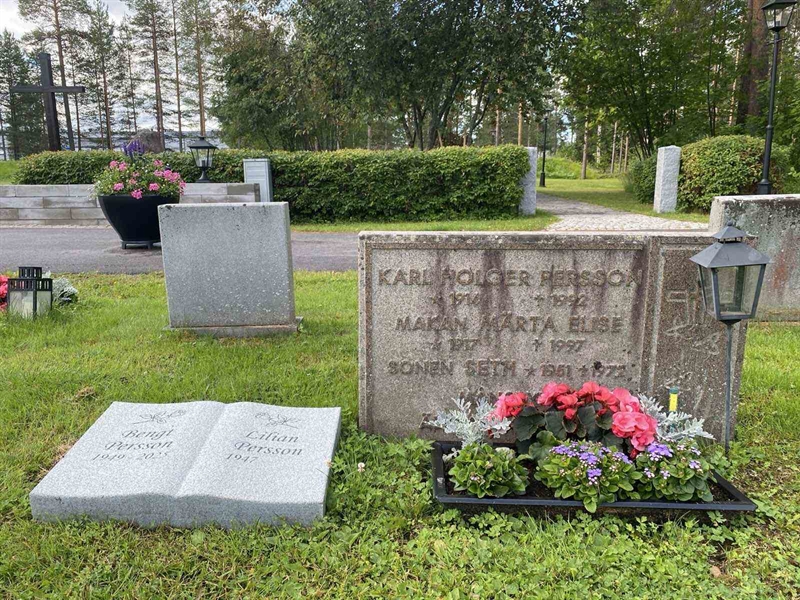 Grave number: 3 02   134