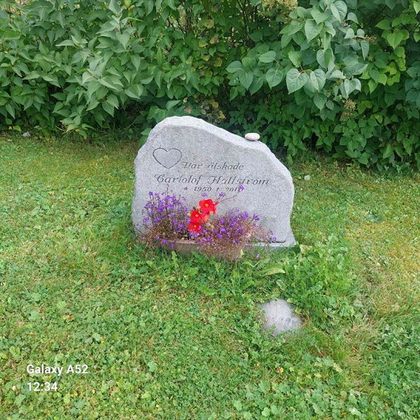 Grave number: N K     3, 4