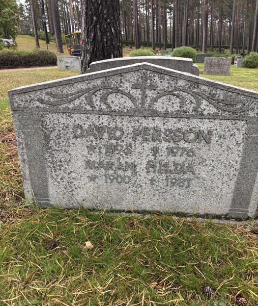 Grave number: 1 NF    12-4.5