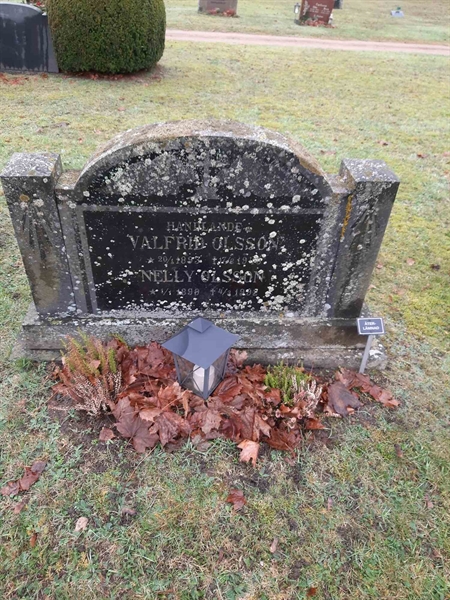 Gravnummer: HG E    67, 68