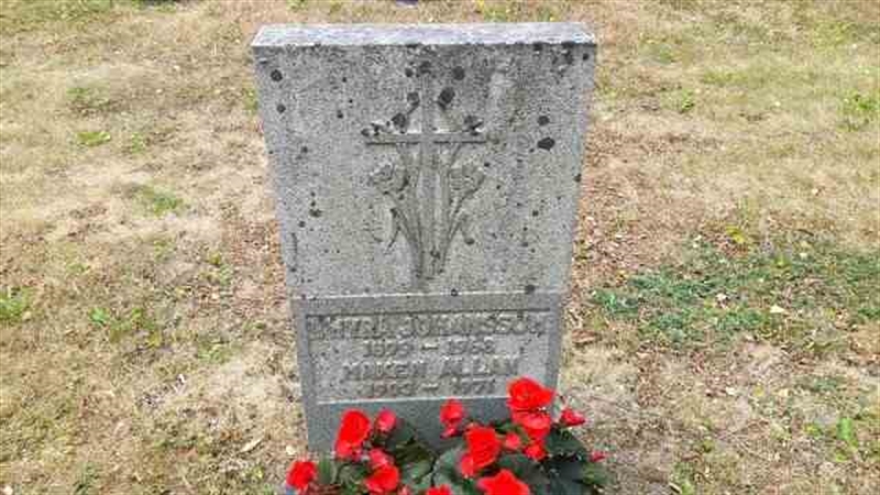 Grave number: 1 1   961